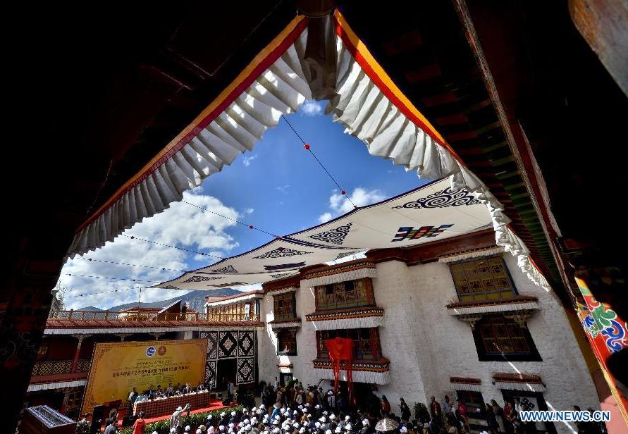 Thangka art festival held in Lhasa