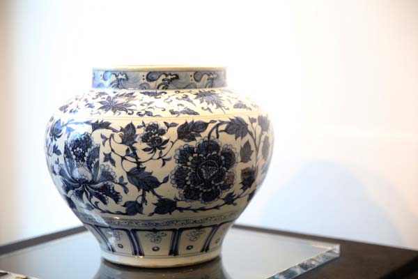 Ancient porcelains on display in HK