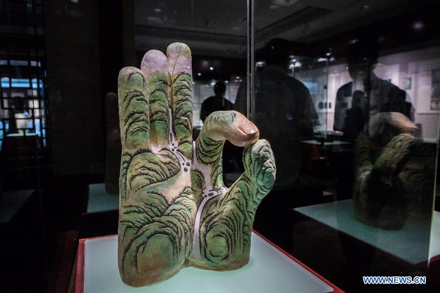 Int'l Ceramic Art Exchange Documentary Exhibition kicks off in Beijing