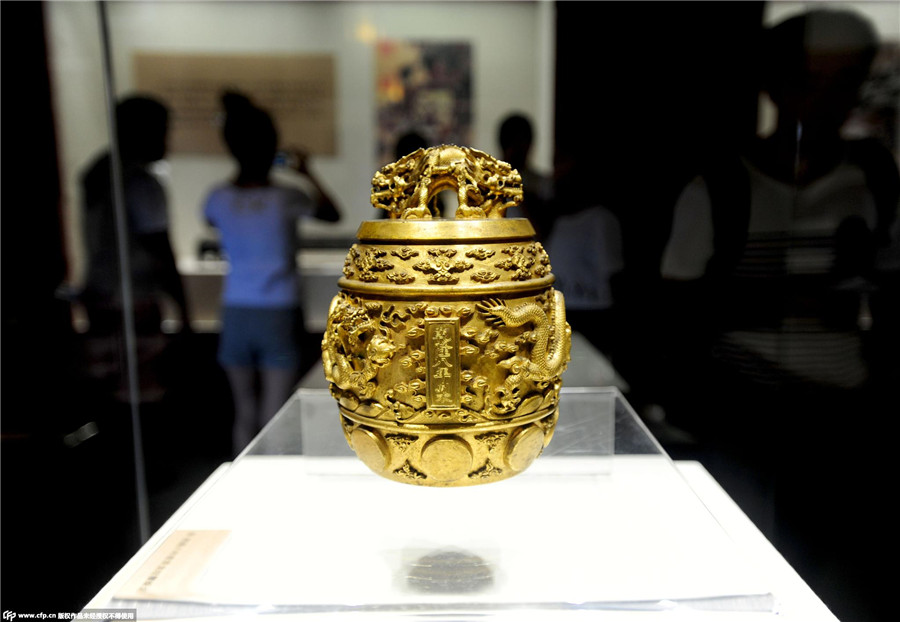 Qianlong period cultural relics go on show at Shenyang's Imperial Palace Museum