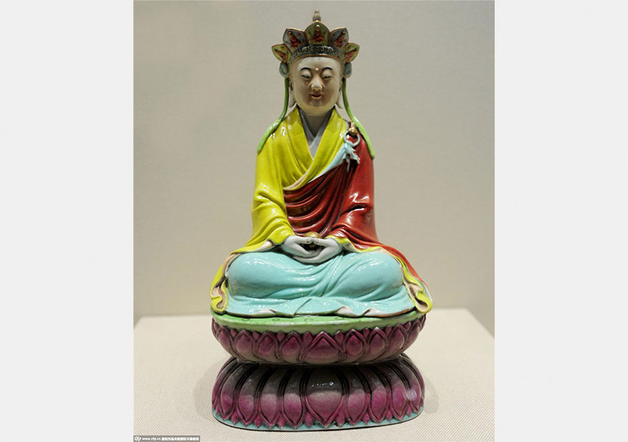 Qianlong period cultural relics go on show at Shenyang's Imperial Palace Museum