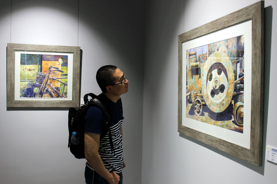 Artists from Asia display watercolors in Suzhou