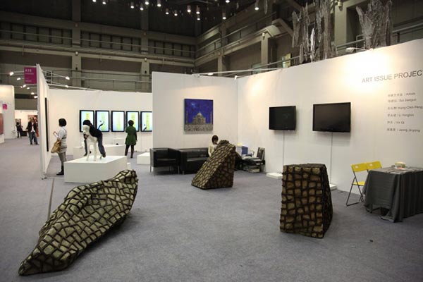 Beijing's largest annual gathering of art galleries kicks off today
