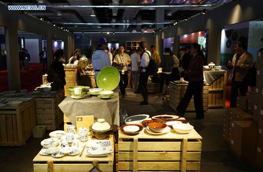 China Jingdezhen International Ceramic Expo opens in E China