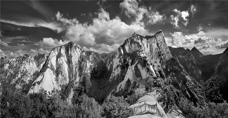 Amazing landscapes of China in white and black