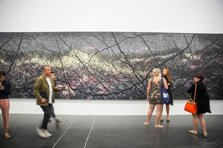 Zeng's biggest show offers a good review of the artist's transformation