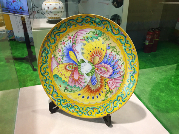 Ancient imperial enamel works shine at Beijing Design Week