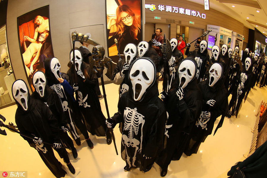 Halloween celebrations spread throughout China