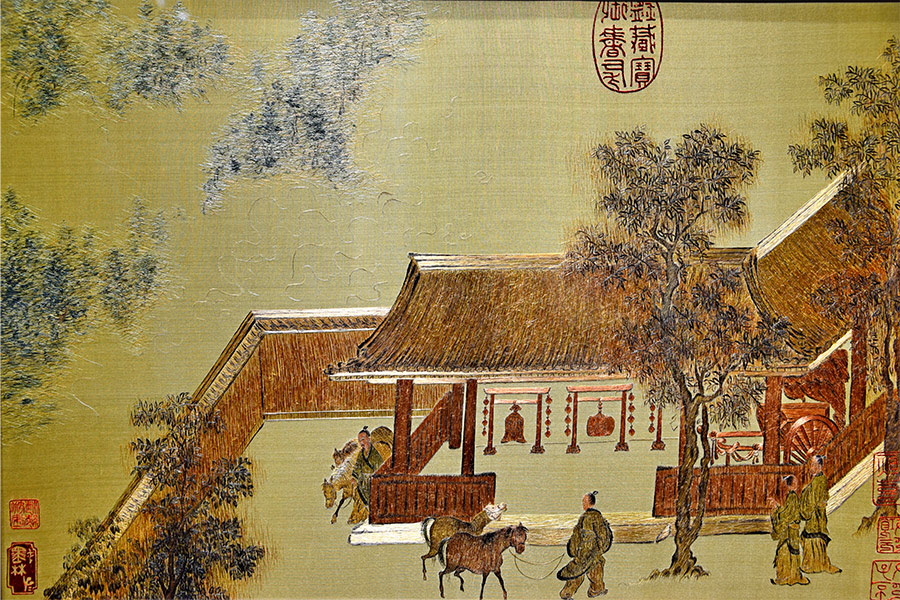 Zhenhu: Home to Su embroidery