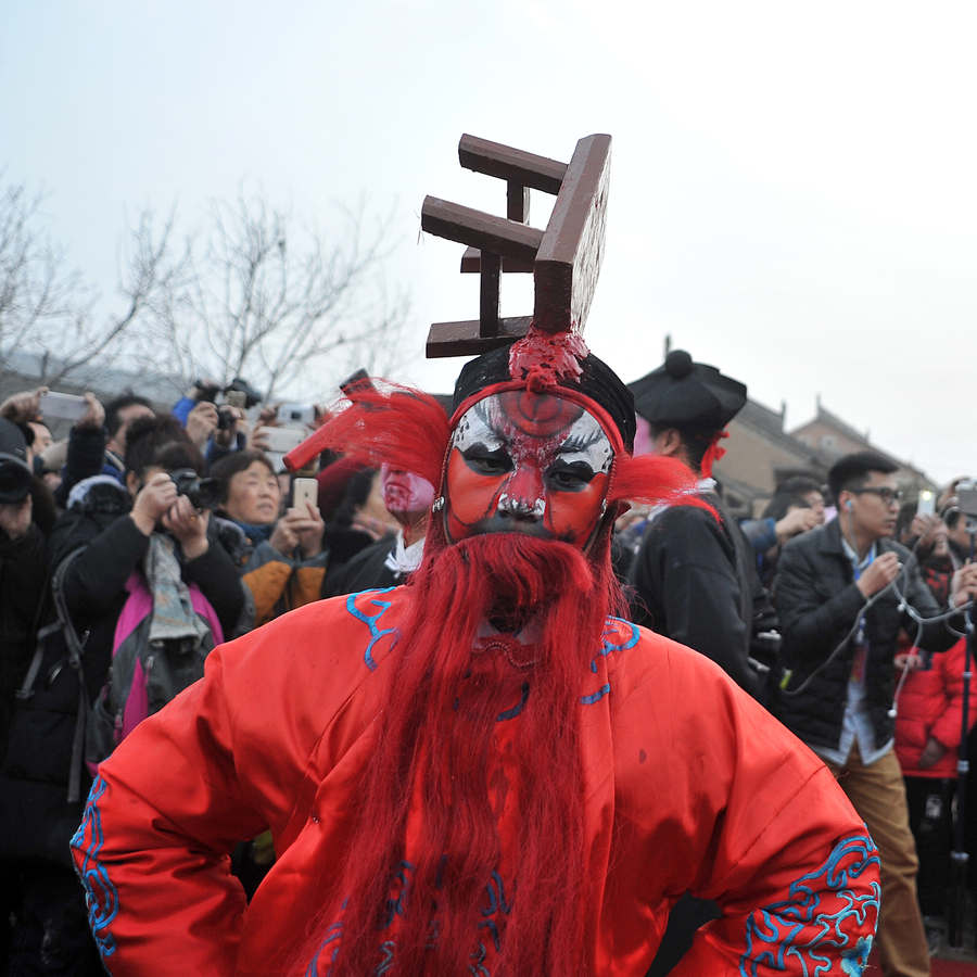 Gruesome performers give Chinese New Year crowds a fright