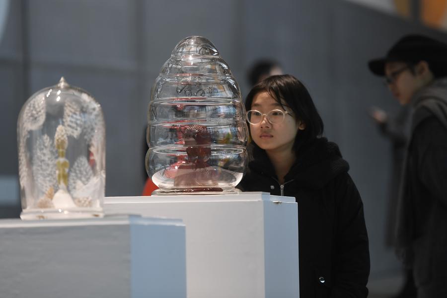 Exhibition of contemporary glass art held in E China's Hangzhou