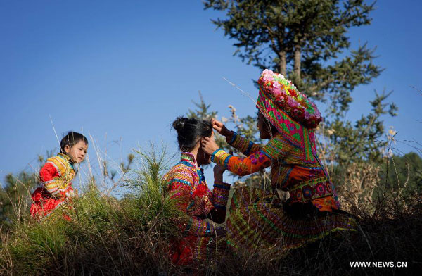 Traditional Lisu wedding held in Sichuan