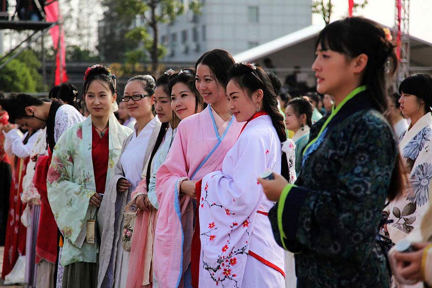 2013 Chinese Han Clothing Cultural Week in Xitang