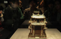 Official vows better conditions for cultural relics