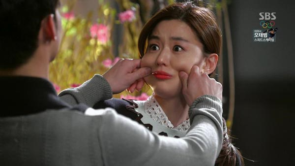 Cheers, tears as Korean drama ends