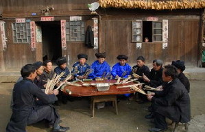 Miao people celebrate Dragon Canoe Festival