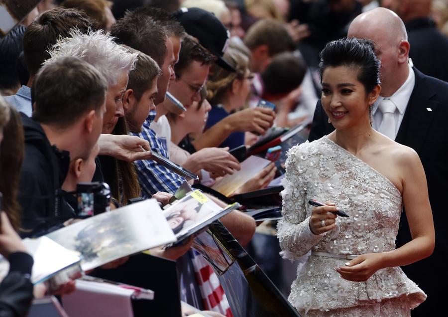 Li Bingbing at 'Transformers: Age of Extinction' premiere