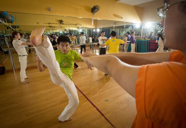Brazil's Capoeira popular in Shanghai