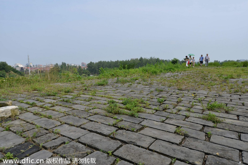 Ancient city walls close in on heritage status