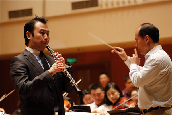 Wang Liang comes home to the oboe