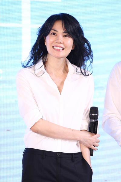 Faye Wong releases theme song for <EM>Cong Cong Na Nian</EM>