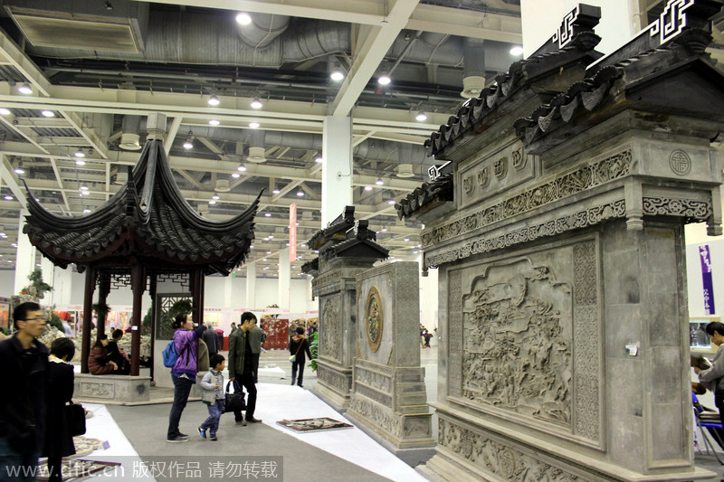 Folk art shines at East China fair