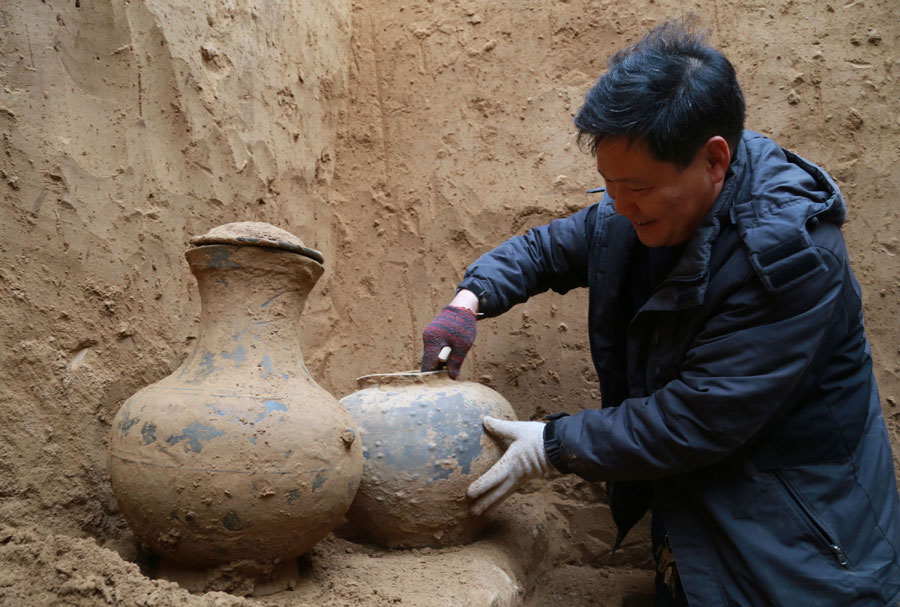 Ancient tombs of Han Dynasty discovered in Henan
