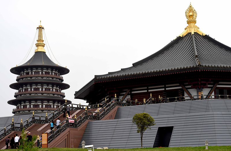 The Tian and Ming temples in Luoyang open to public