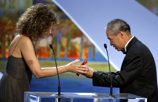 Hou Hsiao-Hsien wins Best Director award at Cannes