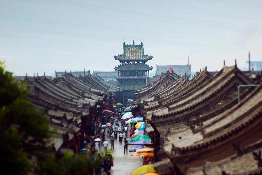 Shanxi in the Eyes of Foreigners: Looking at the roofs