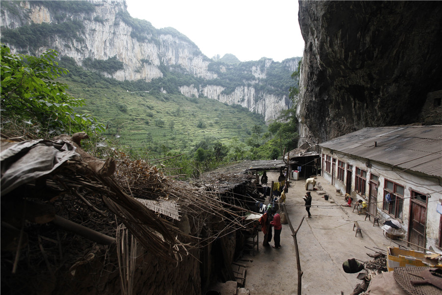A look at the semi-reclusive lives of villagers in Yunnan