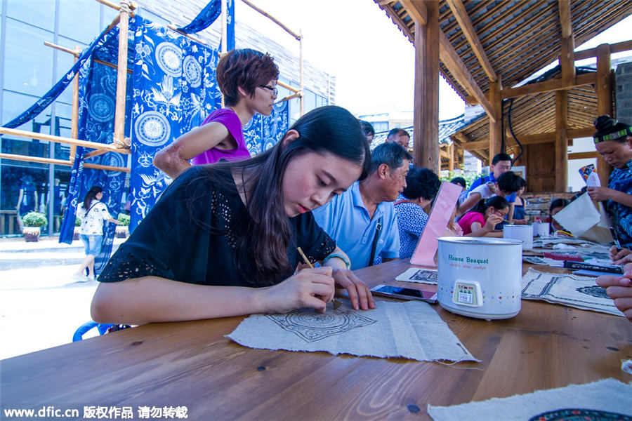Guizhou fair displays multiple intangible cultural heritages