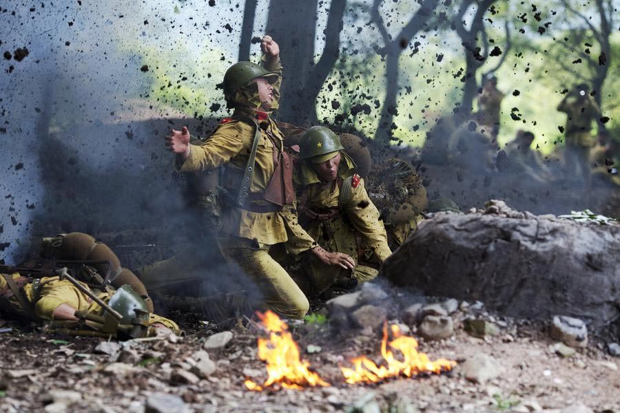 Behind the scenes of a Chinese war drama