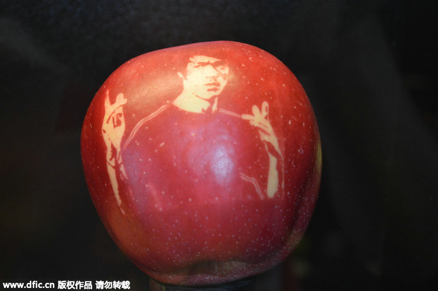 French 'apple art' wows Shanghai