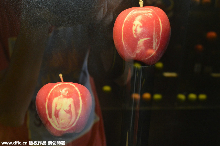 French 'apple art' wows Shanghai