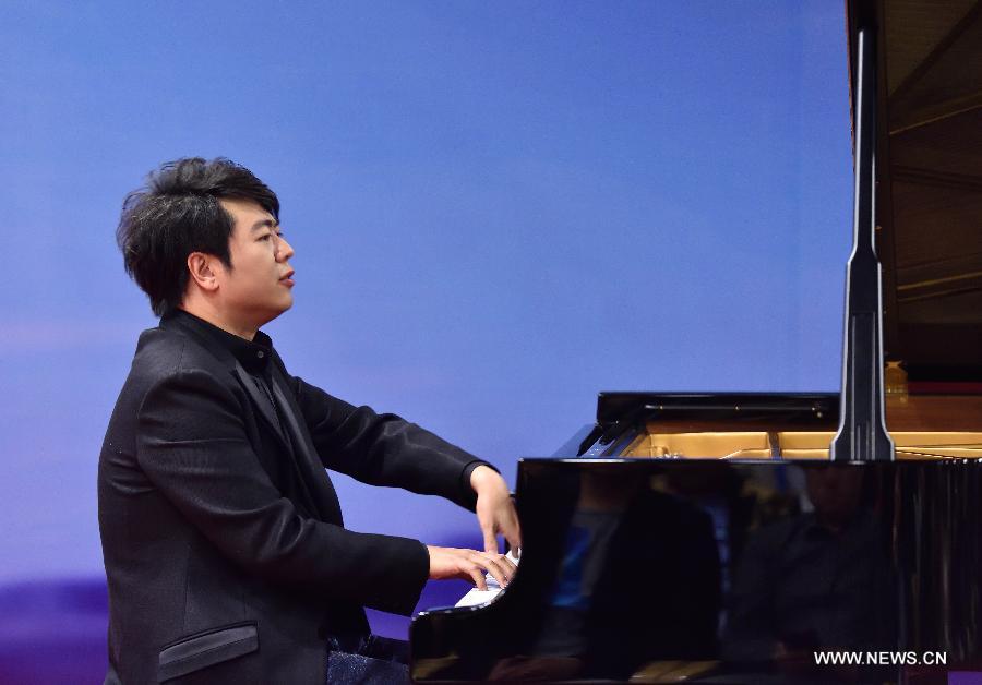 Lang Lang holds sharing session of new album in Beijing
