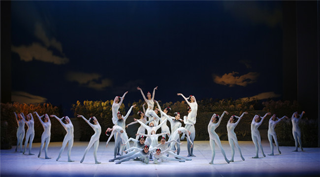 Top ballet dancers present stellar banquet for Beijing audiences
