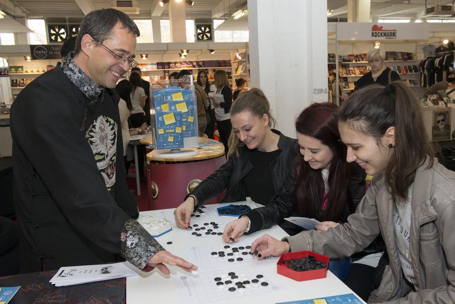 Chinese books make splash at Croatia book fair