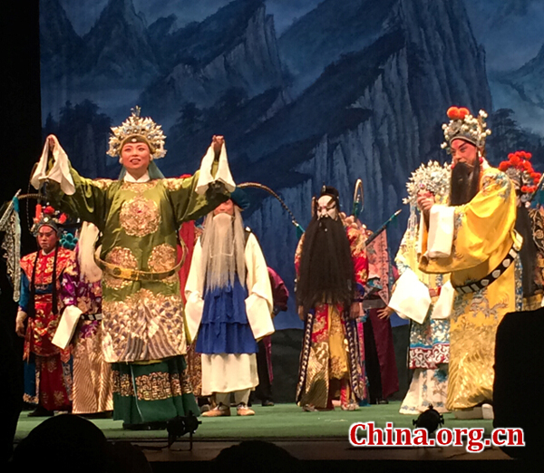 London applauds Peking Opera closing show