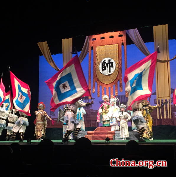 London applauds Peking Opera closing show
