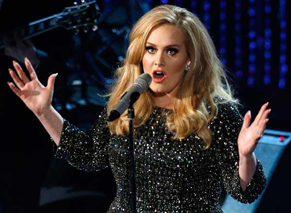 Adele confirms 2016 tour