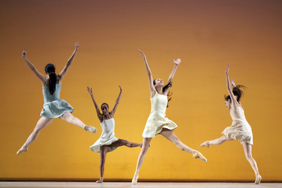 Young German dancers perform ballet in Beijing