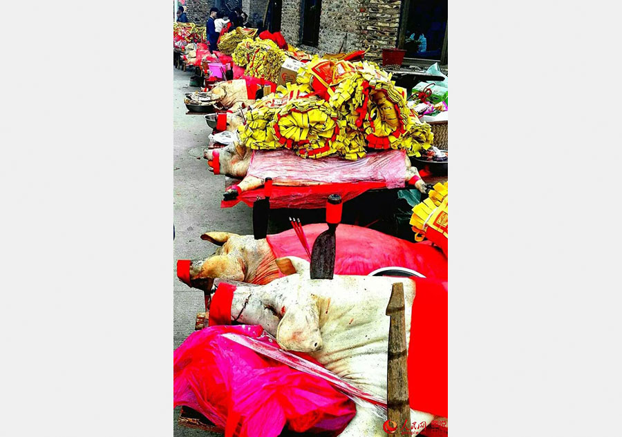 Ancient ancestral worship ceremony held in Xiamen