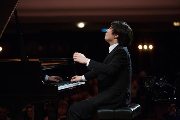 Korean Chopin-award winner gets recording contract