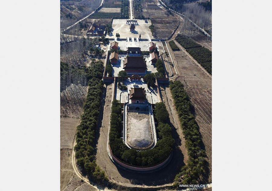 Look at Western Qing Tombs in Hebei