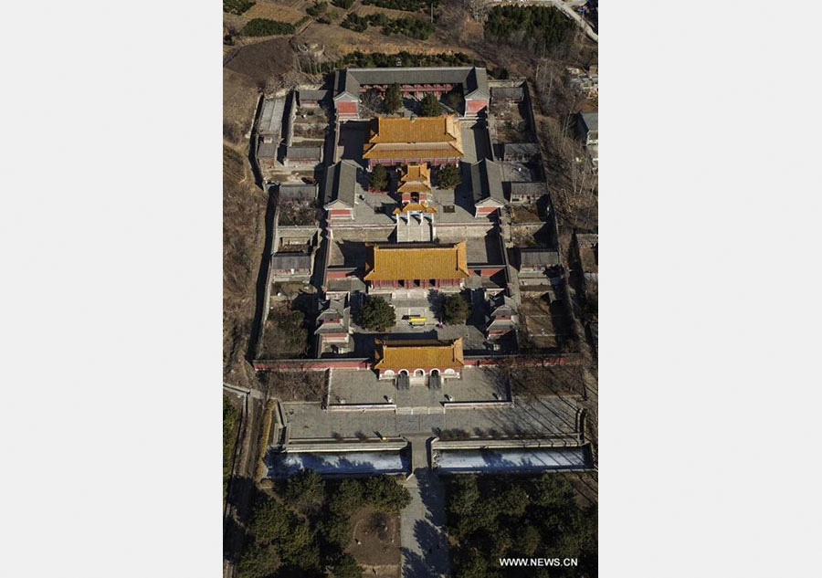Look at Western Qing Tombs in Hebei