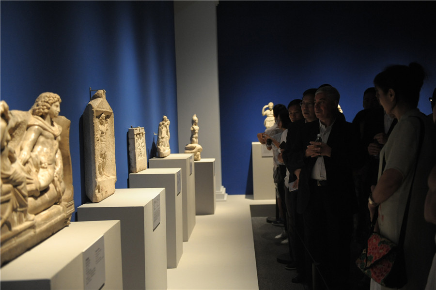 Romanian treasures showcased in Chengdu