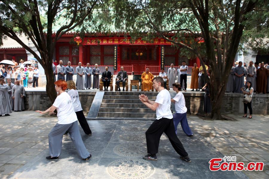 Shaolin kung fu class welcomes 20 Africans