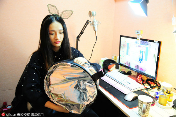 China to blacklist and ban unlawful live-streaming hosts