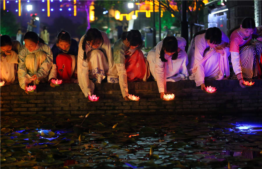 Culture Insider: China's Ghost Festival